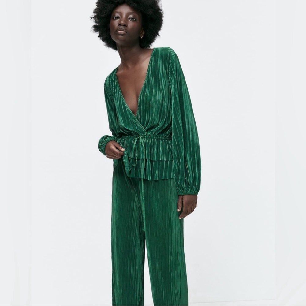 Zara Green Metallic Pant Set